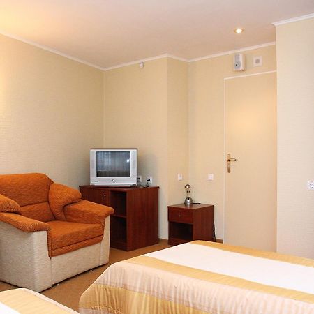 Slavinasport Hotel Zhlobin Extérieur photo