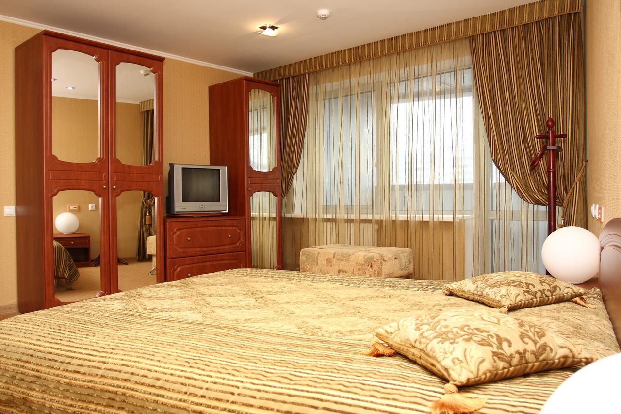 Slavinasport Hotel Zhlobin Extérieur photo