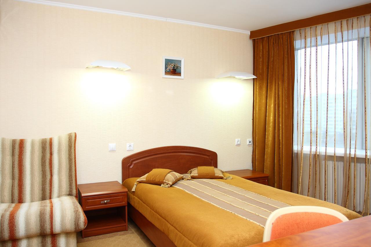 Slavinasport Hotel Zhlobin Extérieur photo